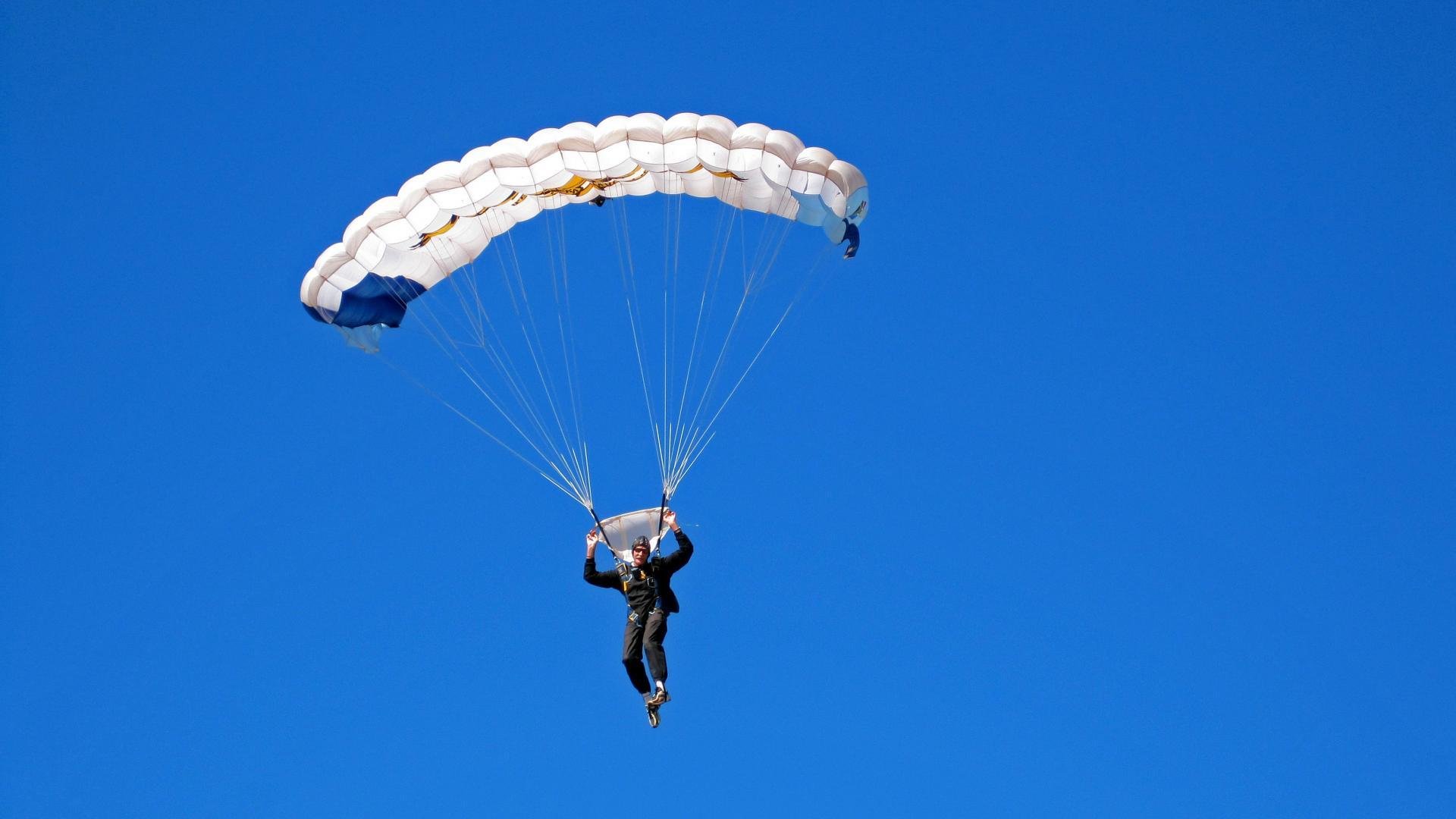 -RNG主场馆荣获“年度电子体育综合场馆奖”
